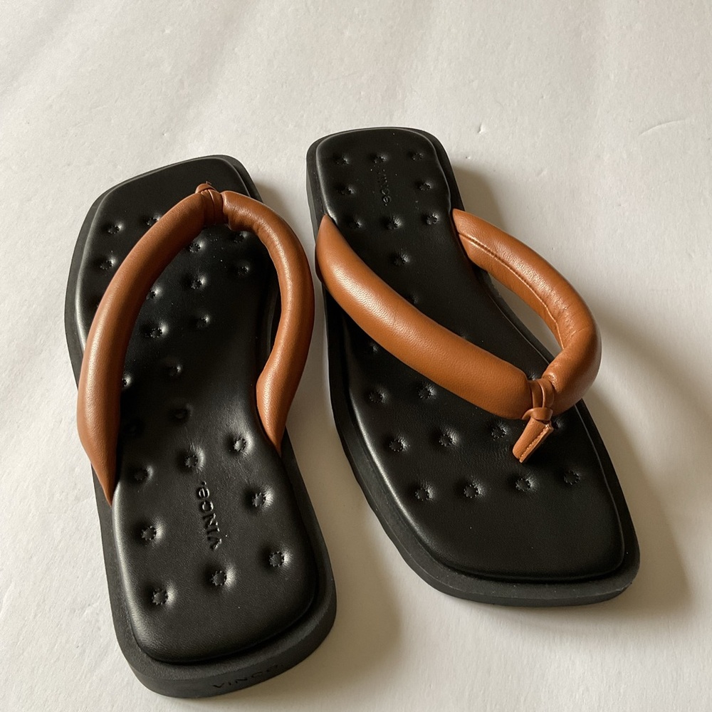 VINCE SERENE PUFFY THONG SANDAL CARAMEL BROWN WITH BLACK SIZE 9.5 NWOT - Picture 9 of 11